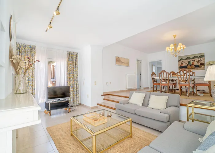 Harmony House Rosas